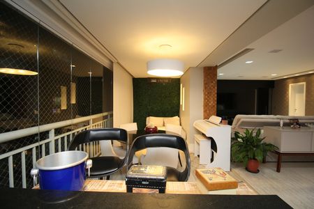 Varanda Gourmet de apartamento à venda com 2 quartos, 141m² em Jardim Colombo, São Paulo