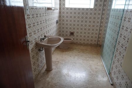 Casa para alugar com 200m², 3 quartos e 4 vagasBanheiro Social