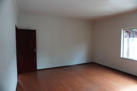 Casa para alugar com 200m², 3 quartos e 4 vagasSala