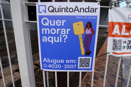 Casa para alugar com 200m², 3 quartos e 4 vagasFachada  Plaquinha YEQA - 179