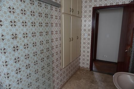 Casa para alugar com 200m², 3 quartos e 4 vagasBanheiro Social