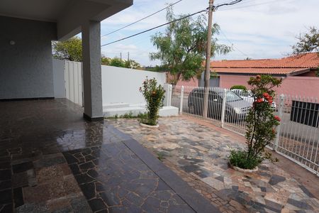 Casa para alugar com 200m², 3 quartos e 4 vagasQuintal