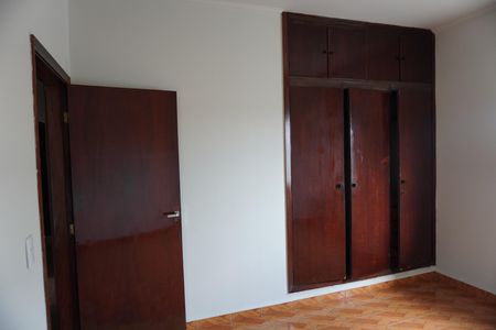 Casa para alugar com 200m², 3 quartos e 4 vagasQuarto 1