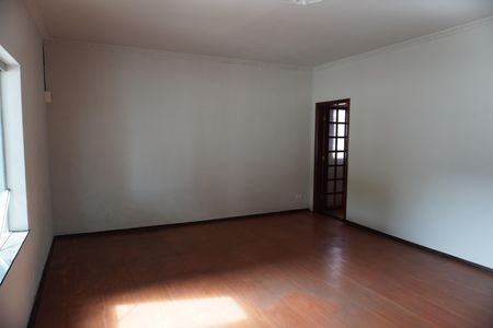 Casa para alugar com 200m², 3 quartos e 4 vagasSala