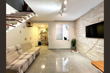 Casa de condomínio para alugar com 78m², 2 quartos e 1 vaga Casa de condomínio para alugar com 78m², 2 quartos e 1 vagaSala
