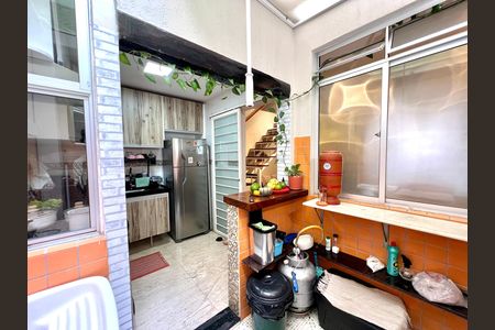 Casa de condomínio para alugar com 78m², 2 quartos e 1 vaga Casa de condomínio para alugar com 78m², 2 quartos e 1 vagaCozinha e Área de Serviço