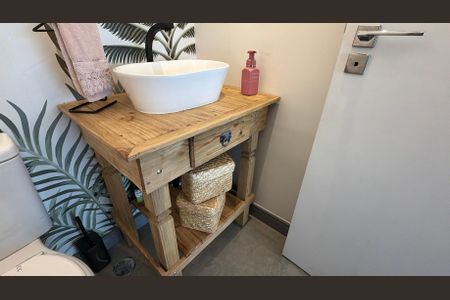 Apartamento à venda com 83m², 2 quartos e 1 vaga Apartamento à venda com 83m², 2 quartos e 1 vagaLavabo