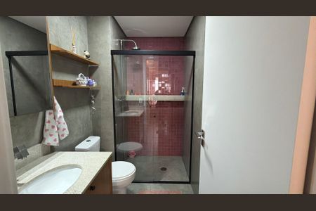 Apartamento à venda com 83m², 2 quartos e 1 vaga Apartamento à venda com 83m², 2 quartos e 1 vagaBanheiro da Suíte 2