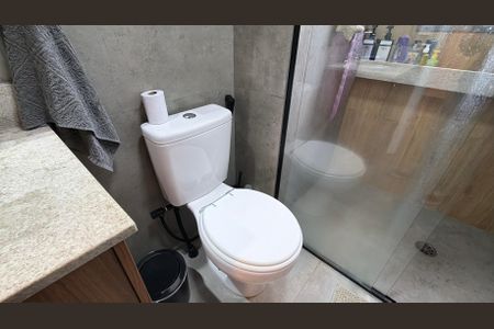 Apartamento à venda com 83m², 2 quartos e 1 vaga Apartamento à venda com 83m², 2 quartos e 1 vagaBanheiro da Suíte 1