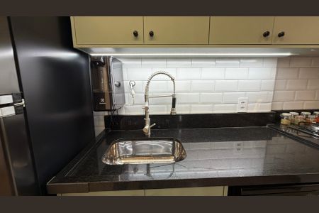 Apartamento à venda com 83m², 2 quartos e 1 vaga Apartamento à venda com 83m², 2 quartos e 1 vagaCozinha