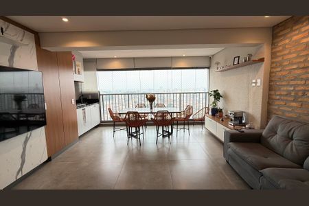 Apartamento à venda com 83m², 2 quartos e 1 vaga Apartamento à venda com 83m², 2 quartos e 1 vagaSala/Sacada