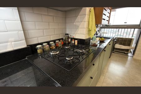 Apartamento à venda com 83m², 2 quartos e 1 vaga Apartamento à venda com 83m², 2 quartos e 1 vagaCozinha