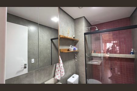 Apartamento à venda com 83m², 2 quartos e 1 vaga Apartamento à venda com 83m², 2 quartos e 1 vagaBanheiro da Suíte 2