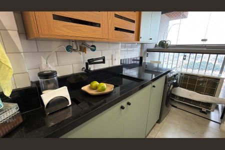 Apartamento à venda com 83m², 2 quartos e 1 vaga Apartamento à venda com 83m², 2 quartos e 1 vagaÁrea de Serviço