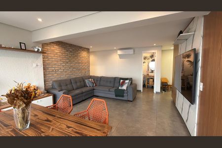 Apartamento à venda com 83m², 2 quartos e 1 vaga Apartamento à venda com 83m², 2 quartos e 1 vagaSala/Sacada
