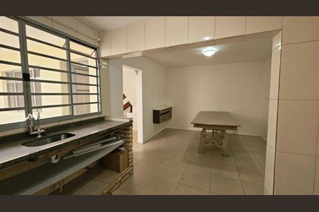 Casa à venda com 120m², 4 quartos e 2 vagas