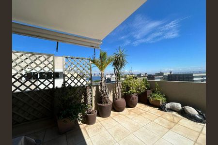 Apartamento à venda com 140m², 3 quartos e 2 vagas