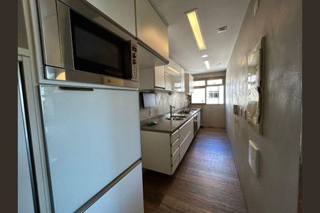 Apartamento à venda com 140m², 3 quartos e 2 vagas
