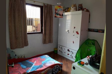 Casa à venda com 120m², 3 quartos e 6 vagas
