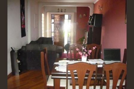 Casa à venda com 120m², 3 quartos e 6 vagas