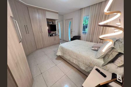 Casa à venda com 4 quartos, 209m² em São Francisco, Niterói