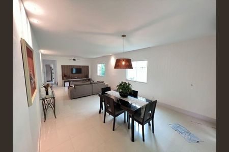 Casa à venda com 4 quartos, 209m² em São Francisco, Niterói