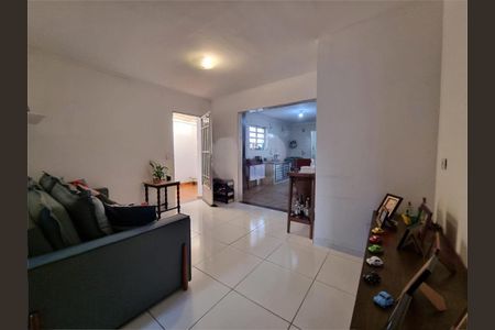 Casa à venda com 177m², 2 quartos e 2 vagas