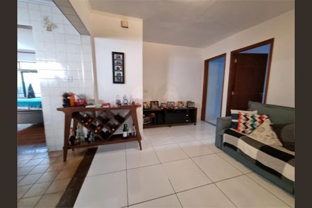 Casa à venda com 2 quartos, 177m² em Vila Anhanguera, São Paulo