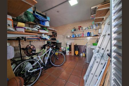 Casa à venda com 177m², 2 quartos e 2 vagas