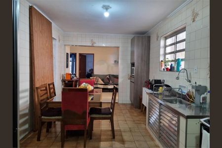 Casa à venda com 177m², 2 quartos e 2 vagas