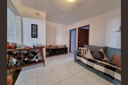 Casa à venda com 2 quartos, 177m² em Vila Anhanguera, São Paulo