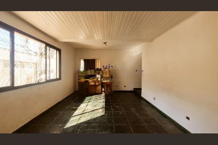 Casa à venda com 4 quartos, 250m² em Jardim das Vertentes, São Paulo