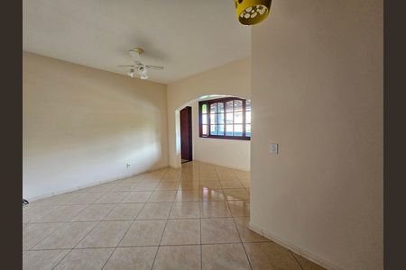 Sala de casa para alugar com 2 quartos, 136m² em Jacarepaguá, Rio de Janeiro