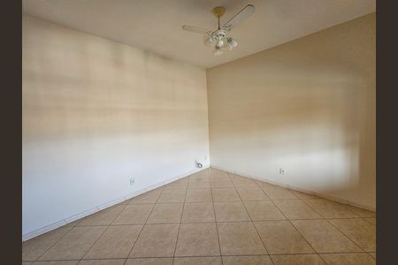 Sala de casa para alugar com 2 quartos, 136m² em Jacarepaguá, Rio de Janeiro