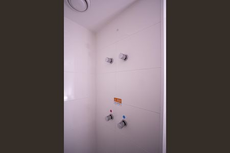 Apartamento para alugar com 50m², 2 quartos e 1 vaga Apartamento para alugar com 50m², 2 quartos e 1 vagaBanheiro da Suíte