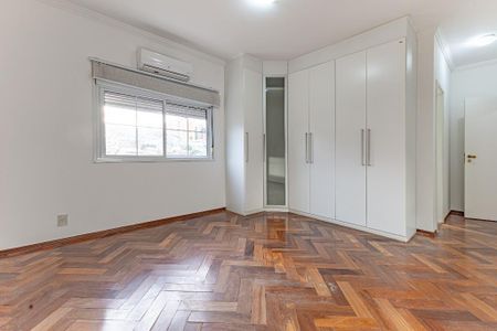 Foto 20 de casa à venda com 6 quartos, 568m² em Vila Sonia, São Paulo