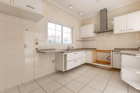 Casa à venda com 568m², 6 quartos e 4 vagas Casa à venda com 568m², 6 quartos e 4 vagasFoto 17