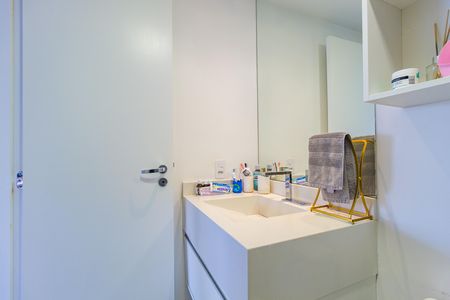 Apartamento à venda com 50m², 2 quartos e sem vaga Apartamento à venda com 50m², 2 quartos e sem vagaBanheiro