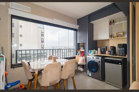 Apartamento à venda com 50m², 2 quartos e sem vaga Apartamento à venda com 50m², 2 quartos e sem vagaVaranda