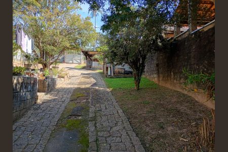 Casa à venda com 3000m², 3 quartos e 2 vagas Casa à venda com 3000m², 3 quartos e 2 vagasÁrea externa