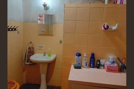 Casa à venda com 3000m², 3 quartos e 2 vagas Casa à venda com 3000m², 3 quartos e 2 vagasBanheiro