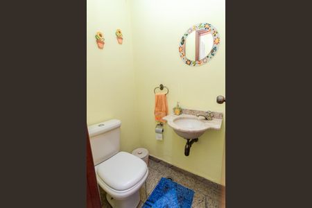 Casa de condomínio para alugar com 118m², 3 quartos e 2 vagas Casa de condomínio para alugar com 118m², 3 quartos e 2 vagasSala - Lavabo