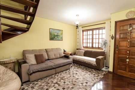 Casa de condomínio para alugar com 118m², 3 quartos e 2 vagas Casa de condomínio para alugar com 118m², 3 quartos e 2 vagasSala