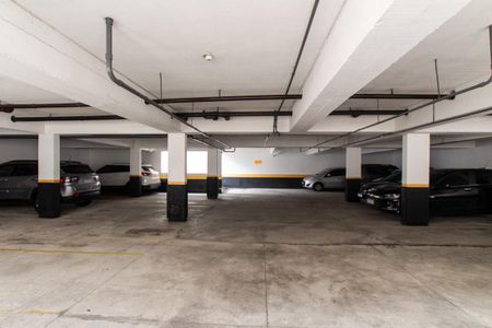 Casa de condomínio para alugar com 118m², 3 quartos e 2 vagas Casa de condomínio para alugar com 118m², 3 quartos e 2 vagasÁrea comum - Garagem