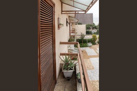 Casa de condomínio para alugar com 118m², 3 quartos e 2 vagas Casa de condomínio para alugar com 118m², 3 quartos e 2 vagasSuíte - Varanda