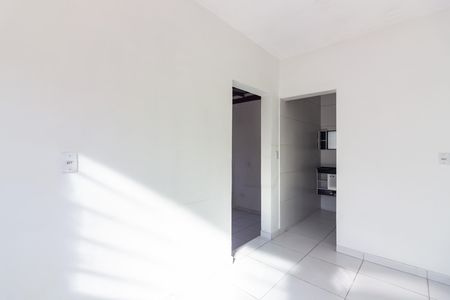Comodo  de casa para alugar com 1 quarto, 30m² em Novo Osasco, Osasco