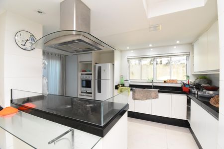 Casa à venda com 360m², 3 quartos e 3 vagasCozinha
