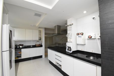 Casa à venda com 360m², 3 quartos e 3 vagasCozinha