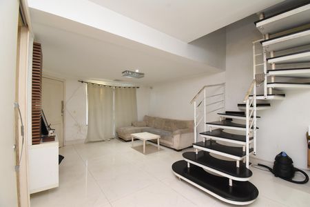Casa à venda com 360m², 3 quartos e 3 vagasSala
