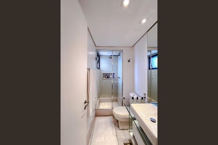 Apartamento à venda com 122m², 3 quartos e 2 vagasBanheiro da Suíte 2
